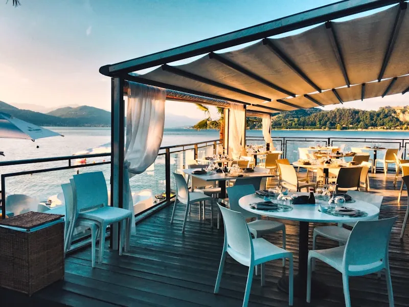 Premium Dining
